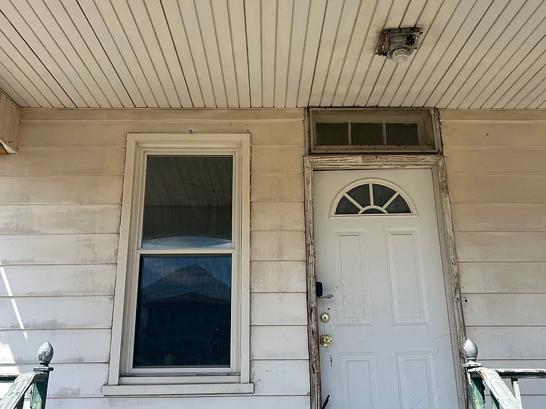 2345 Iowa St — Photo 39