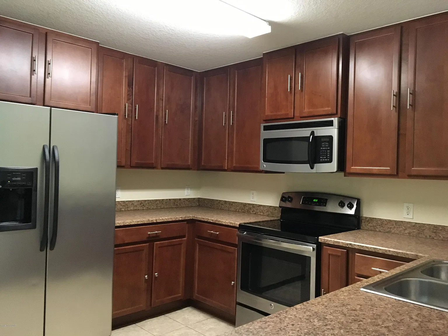 3 bed, 2.0 bath, 1473 sqft, $1,700 — Photo 2
