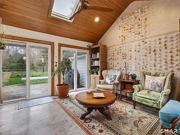 4th image of 340 Cow Hill Road