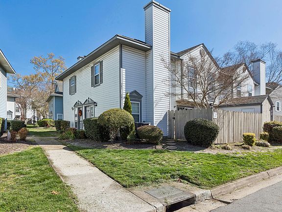4th image of 285 Ferdinand Cir