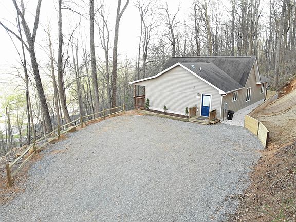 3rd image of 5613 Midway Dr