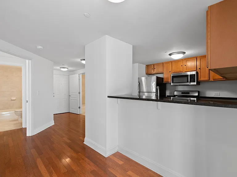 4301 Park Ave #6D — Photo 8