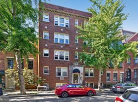 1820 Swann St NW, Washington, DC