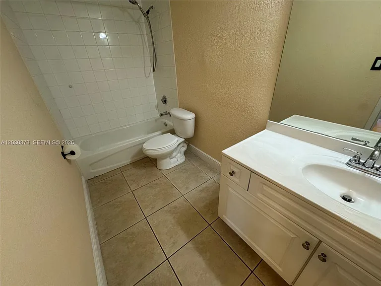 5201 Geneva Way #308 — Photo 10