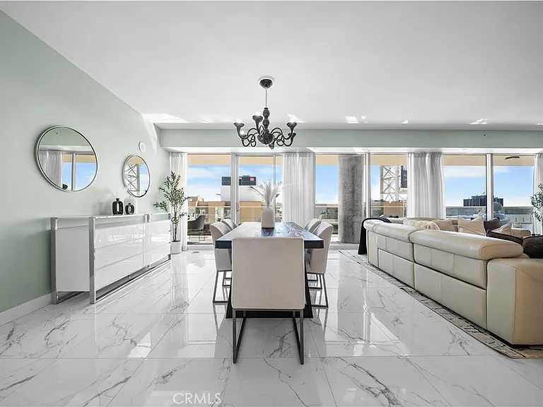 6250 Hollywood Blvd #12F — Photo 5