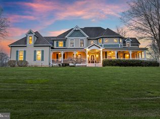 1961 Armor Dr, Finksburg, MD 21048