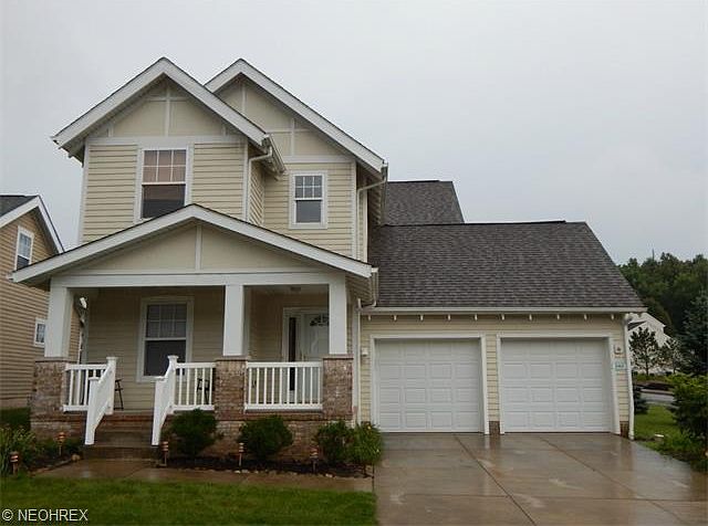 1st image of 585 Meadow Glen Ln