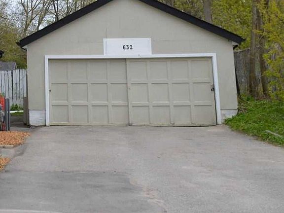 3rd image of 632 Union St