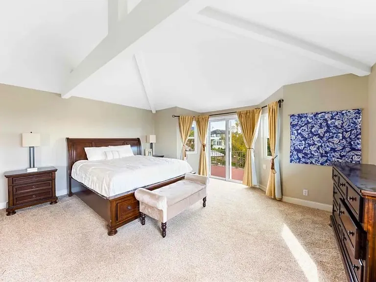 5075 Calypso Ct — Photo 14
