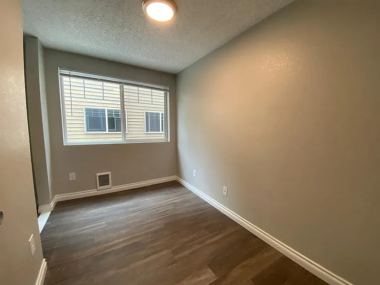 Westwood Apartments — Photo 120