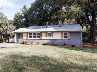 2004 Queens Ct, Greensboro, NC 27408