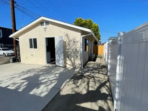 6377 Newsome Dr, San Diego, CA 92115