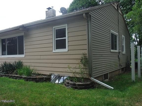 3rd image of 131 Althea Ave