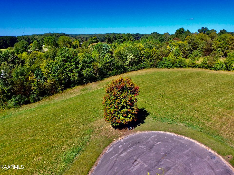 1st image of Autumn Woods Dr