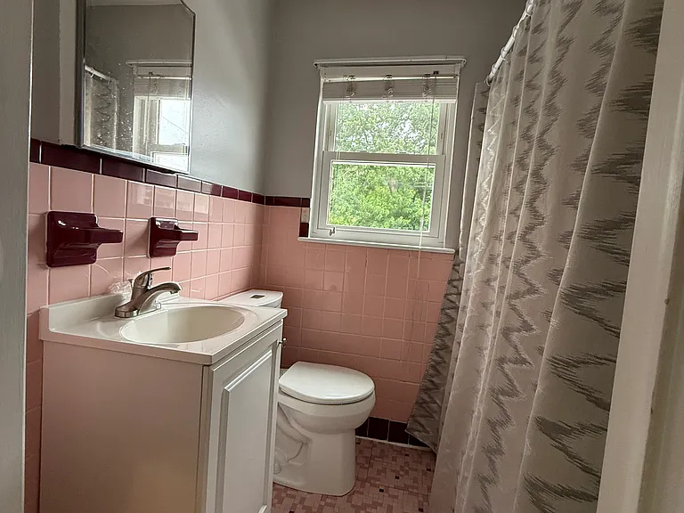 2141 Forrester Ave — Photo 8