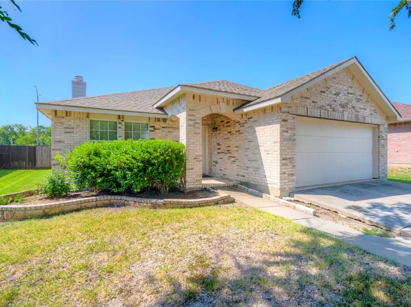 12616 Lost Prairie Dr, Fort Worth, TX 76244