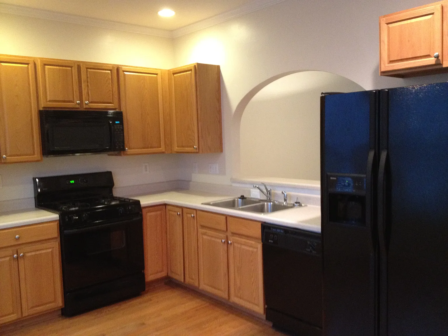 Beautiful two story townhome! — Photo 3