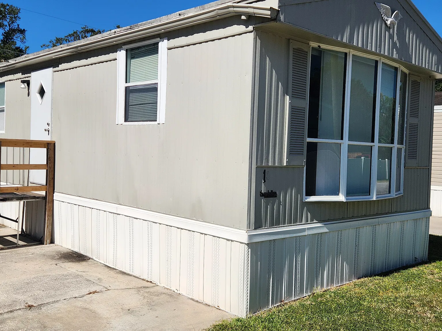2 bed, 975 sqft, $1,500 — Photo 1