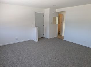 8007 W Foster Ln, Niles, IL 60714