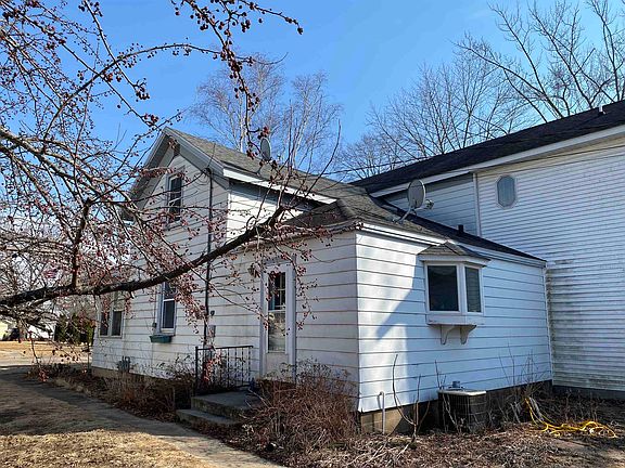 3rd image of 915 Madison St