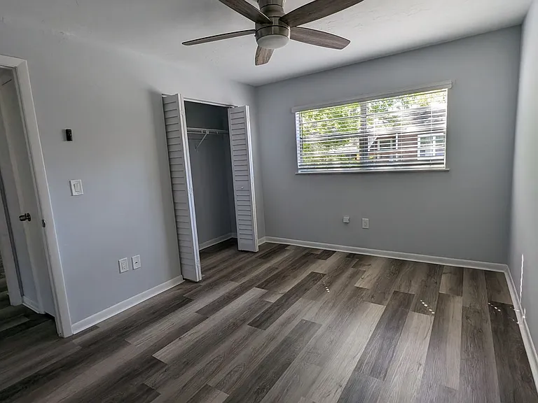 3924 SW 26th Dr #6 — Photo 8
