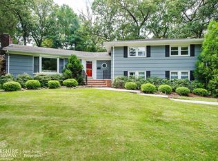 31 Sussex Rd, New Providence, NJ 07974
