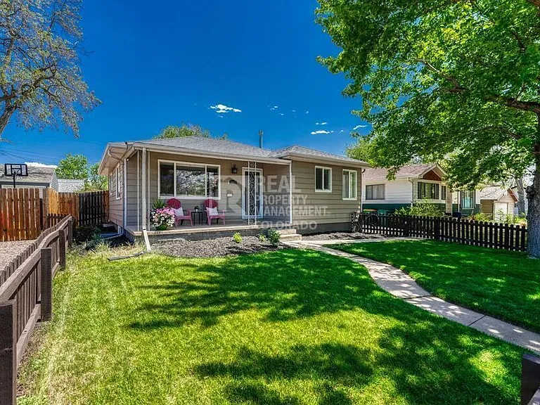 4252 S Logan St — Photo 3