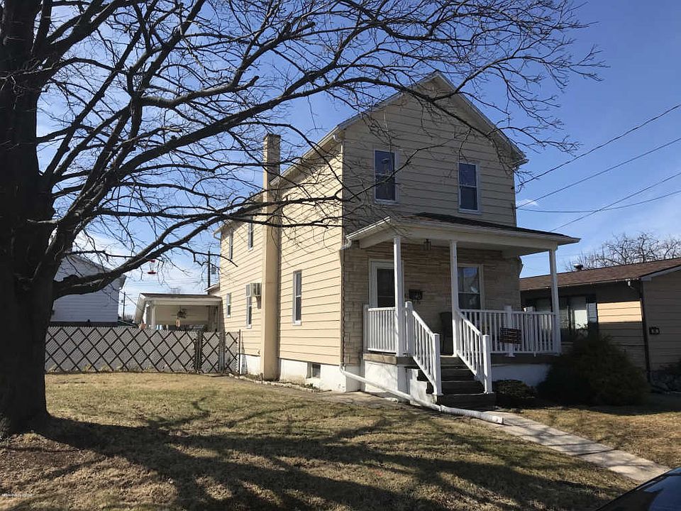 1st image of 140 Kossack St