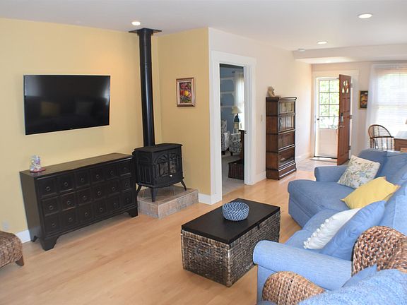 5th image of 603 Poplar Ave #A