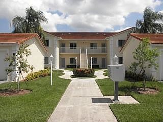 1st image of 700 Saratoga Cir APT 205