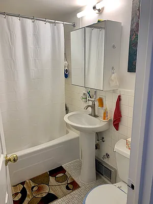 Rented by Keller Williams NYC | media 17