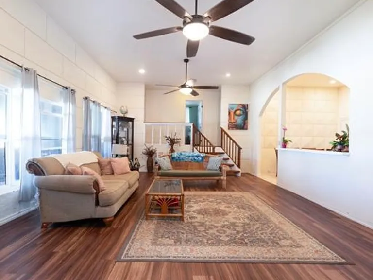 575 Linekona Pl #A — Photo 7