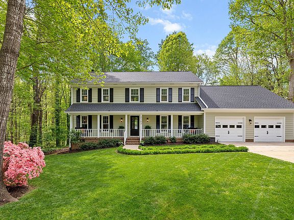 2nd image of 2103 Oakcrest Ct