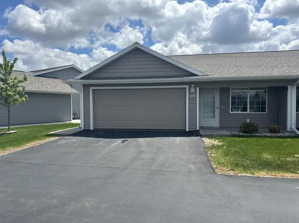 1341 South Wilson AVENUE #10-4, Hartford, WI 53027