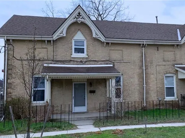 65 East Ave, Brantford, ON N3S 3L5