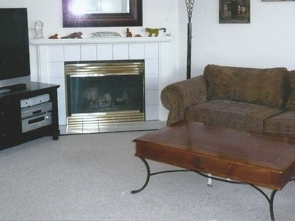 5th image of 16008 NE Hickory St