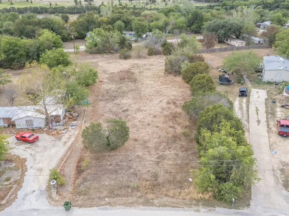 1007 Brazos Dr, Granbury, TX 76048