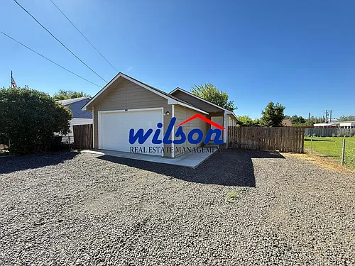1215 Arkansas Ave Photo 1