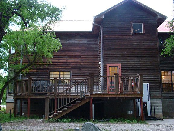 The back deck and handy lift!