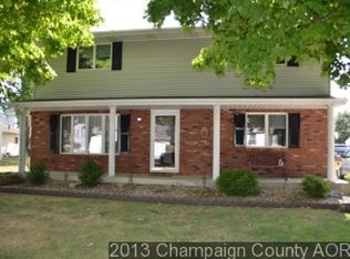 520 S Walnut St, Arthur, IL
