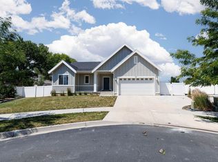 53 E Paradise Ct, Saratoga Springs, UT 84045