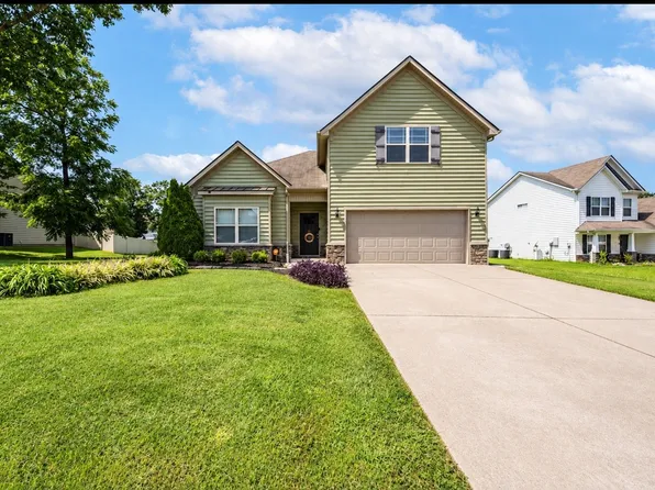 813 Silverhill Dr, Murfreesboro, TN 37129