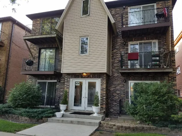 6724 W 64th Pl APT 1W, Chicago, IL 60638