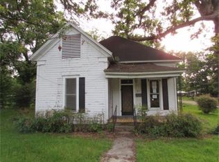 211 S 5th St, Ashdown, AR 71822