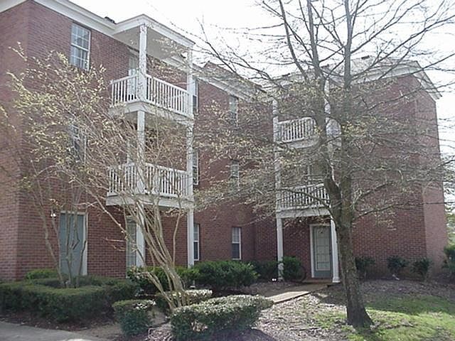 1st image of 605 Hogan St APT A