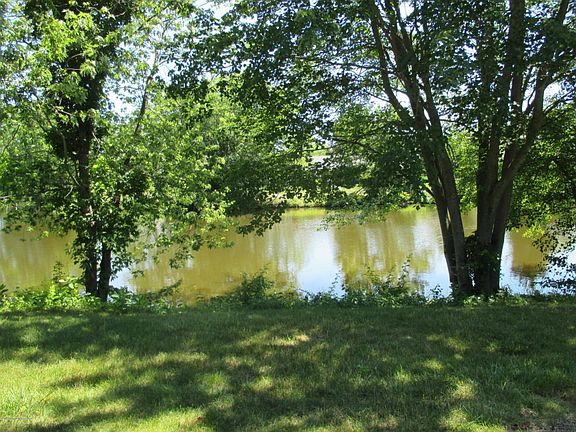 2nd image of 328C Coventry Ct #100C