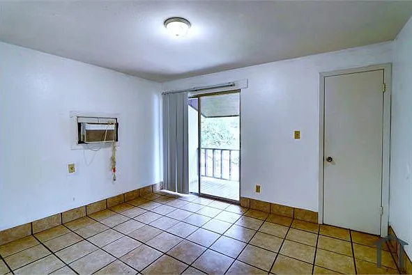 613 Jackson Ave — Photo 8