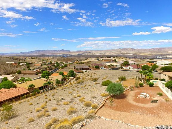3rd image of 2900 Desert Heights Dr