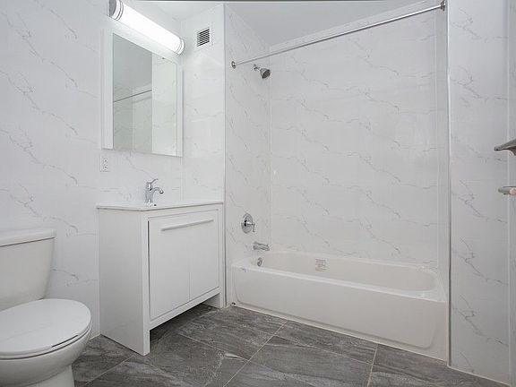 5th image of 321 E 3rd St APT 5E