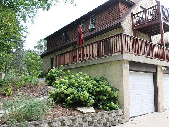 3rd image of 339 Riverview Dr
